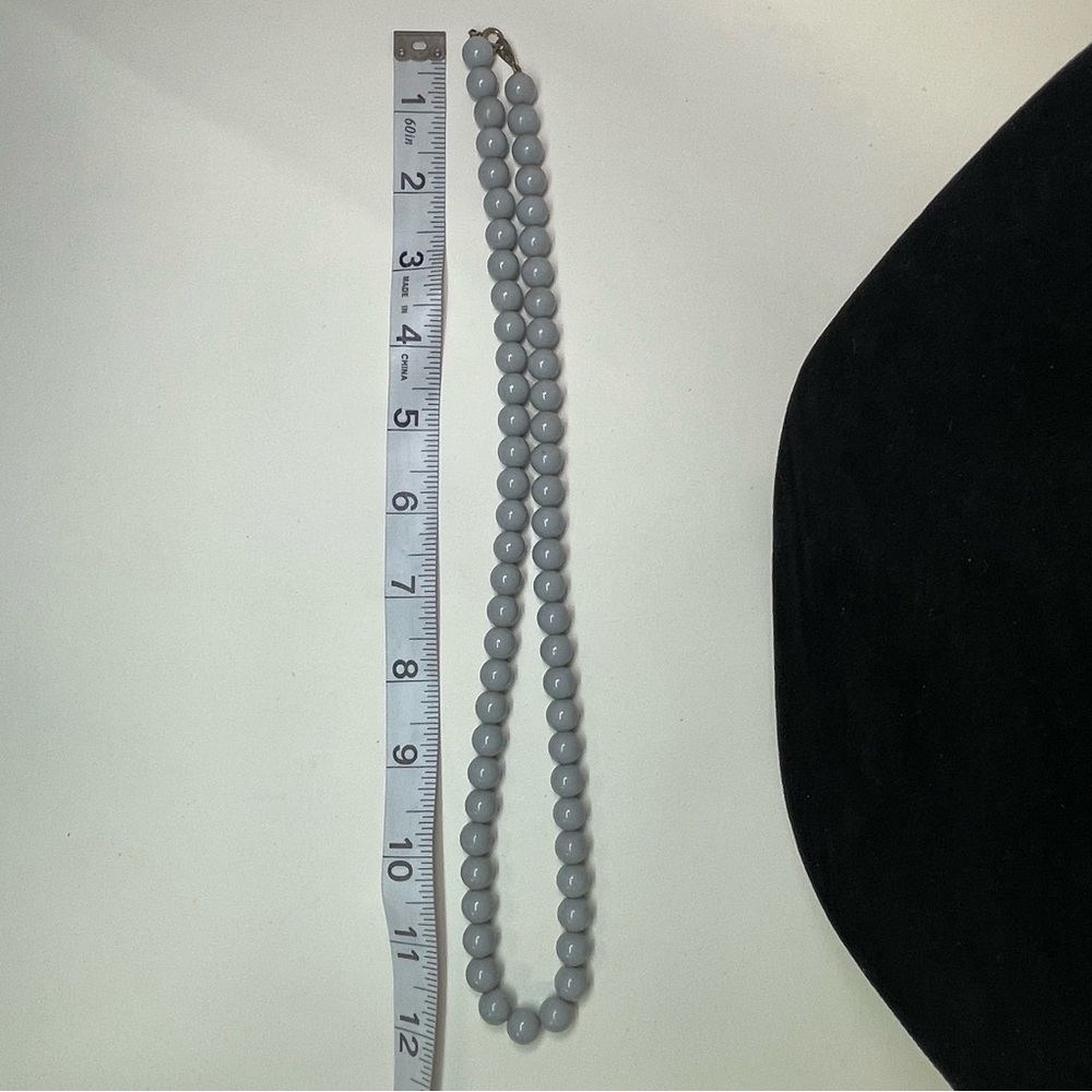 Vintage 1980s Gray Beaded Necklace - Picture 3 of 6